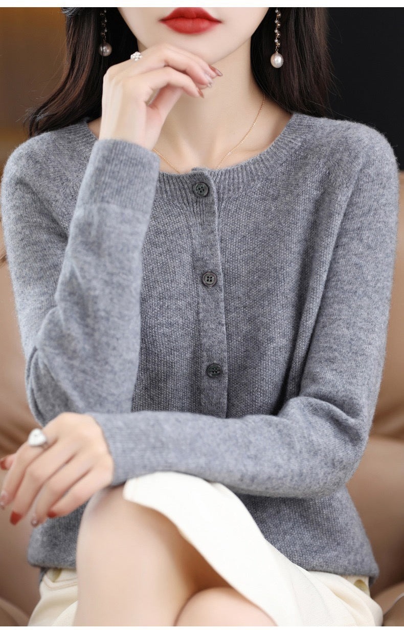 Li - Knitted Comfy Cardigan